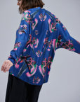 Sudadera de dragones azules