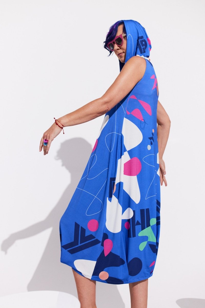 Robe à capuche bleue